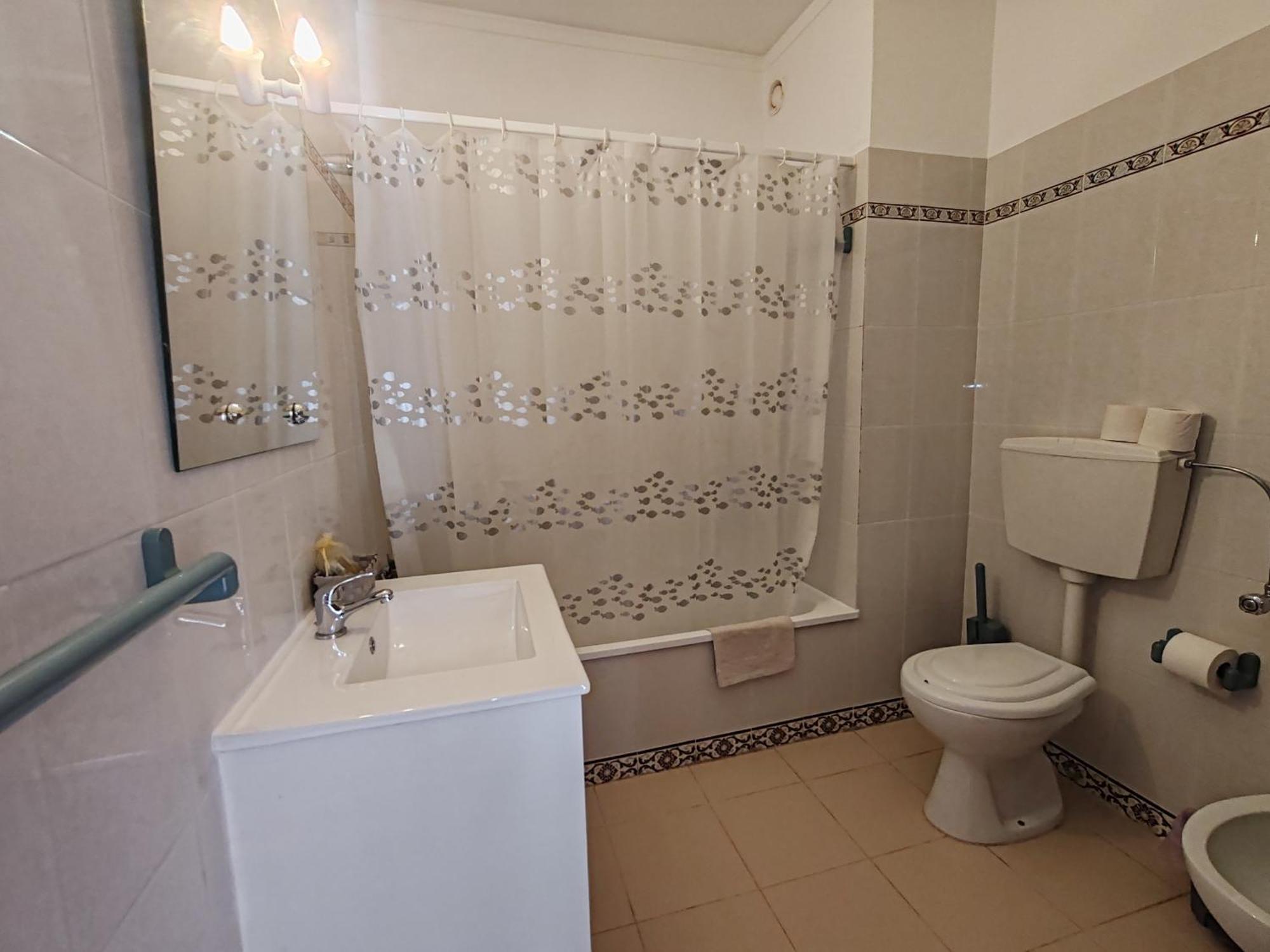 4d Torre Rafael - Casas & Papeis * Armacao de Pera